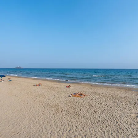 Wake Up To The Sea At - Stunning View From Every Apartament *