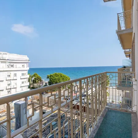 Wake Up To The Sea At - Stunning View From Every * Alassio