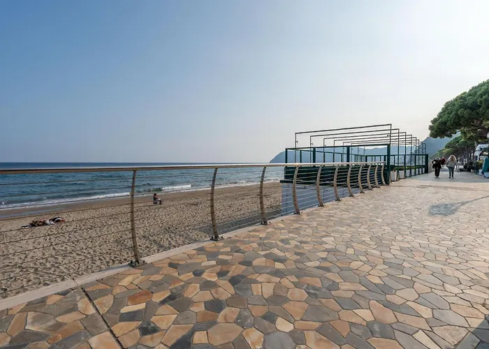 公寓 Wake Up To The Sea At - Stunning View From Every *